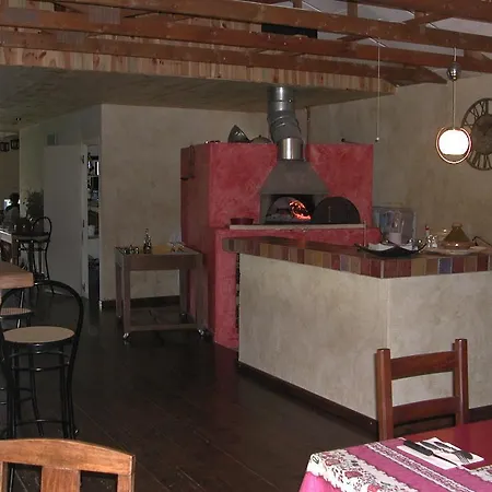 Летний дом Les Roulottes Et Du Livradois *