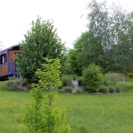 Les Roulottes Et Du Livradois Casa rural *