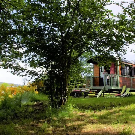 Gospodarstwo wiejskie Les Roulottes Et Du Livradois Cunlhat