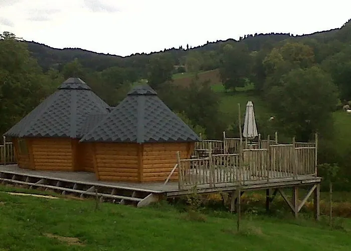 Gospodarstwo wiejskie Les Roulottes Et Du Livradois *